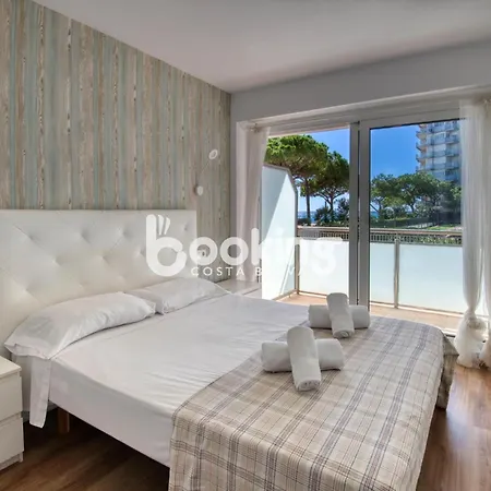Onades Apartment