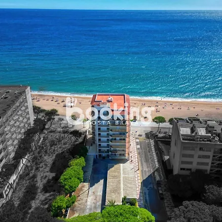 Onades Apartment *